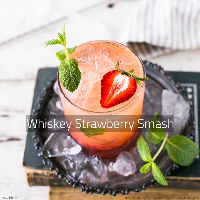 Recipe: Whiskey Strawberry Smash, Cocktails & Drinks | mixable.app