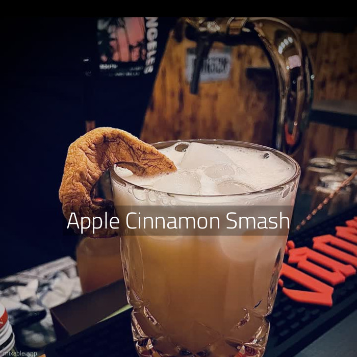 Recipe: Apple Cinnamon Smash, Cocktails & Drinks | mixable.app